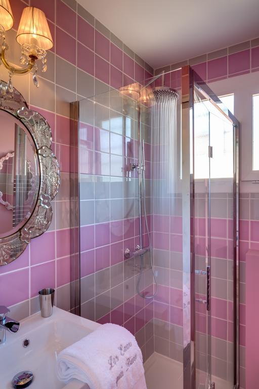 Les Eaux Qui Rient Bed & Breakfast ซองกีเนต์ ห้อง รูปภาพ